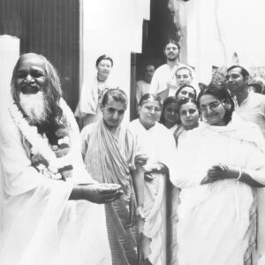 maharishi-mahesh-yogi-com-amigos-e-familiiares